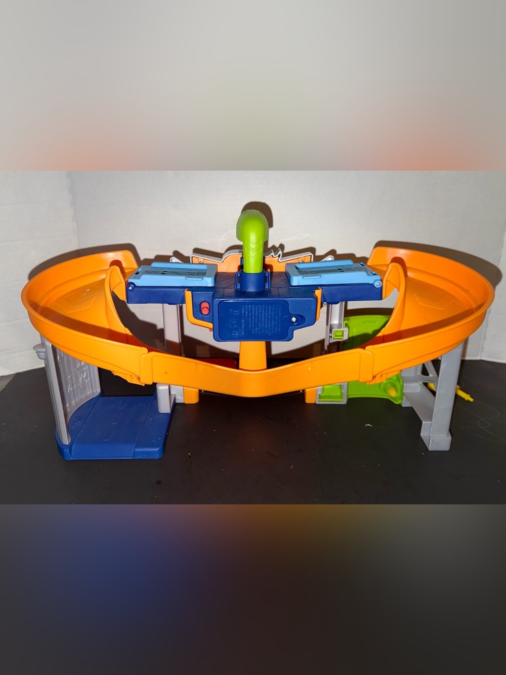 Hot Wheels Sto & Go Playset DMW90 Mattel 2016 INCOMPLETE Car Wash Station